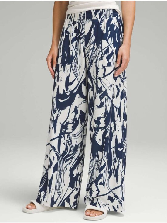 lululemon athletica Pants - Lululemon Swift Wide-Leg Mid-Rise Pant *Full Length